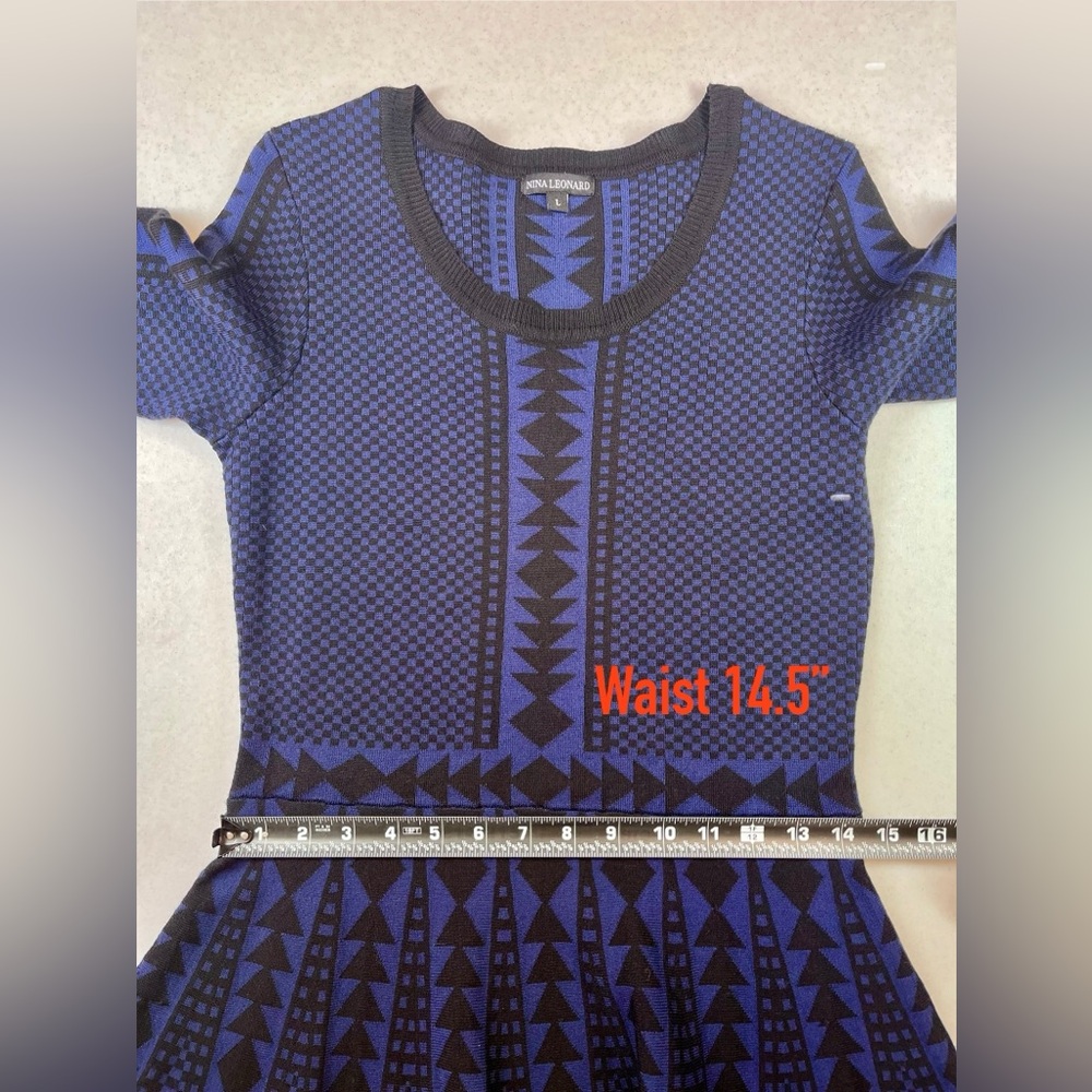 Nina Leonard Black & Blue Geo-metric Print Sweater Dress. Size Large. - Picture 6 of 12
